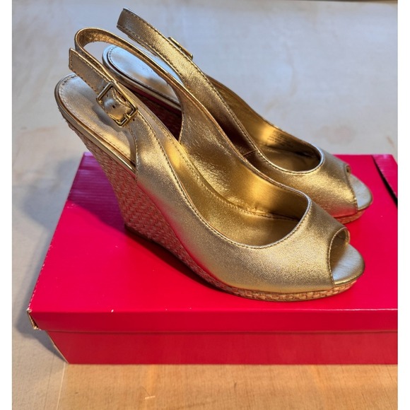 Lilly Pulitzer Shoes - Lilly Pulitzer Kristin Wedge 8.5 Sandals Gold Metallic Leather Slingback OpenToe